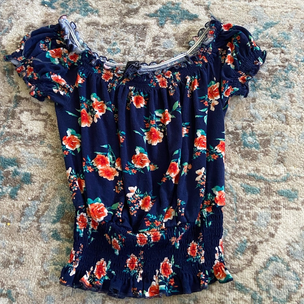Rue 21 crop top